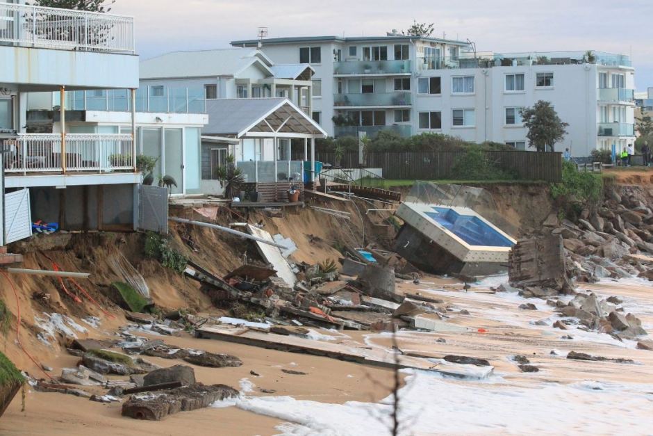 Beachside properties on the brink of collapsing after an ECL in 2016 caused mass havoc off the NSW Central Coast. Image via Peter Rae